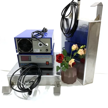 300-1200w 20-40Khz Kvalitné Ponorné Ultrazvukové Snímače Prispôsobené k Dispozícii S Generátorom