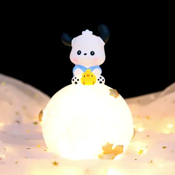 Sanrio Pachacco Nočné Svetlo Roztomilý Kreslený Kawaii Mäkké Farebné LED Dieťa Spí Svetlo Spálne Dekorácie Svetelné Hračka Darček